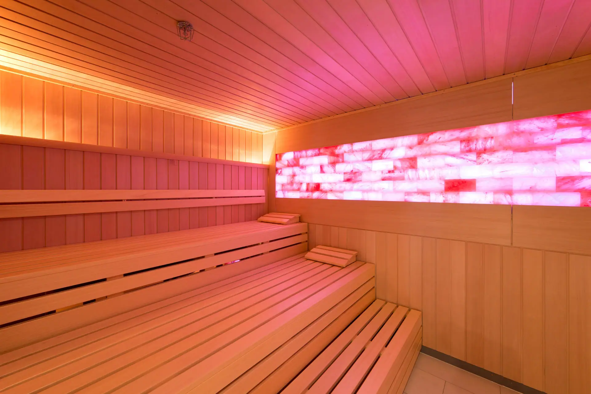 Textiel sauna Sauna met roze licht