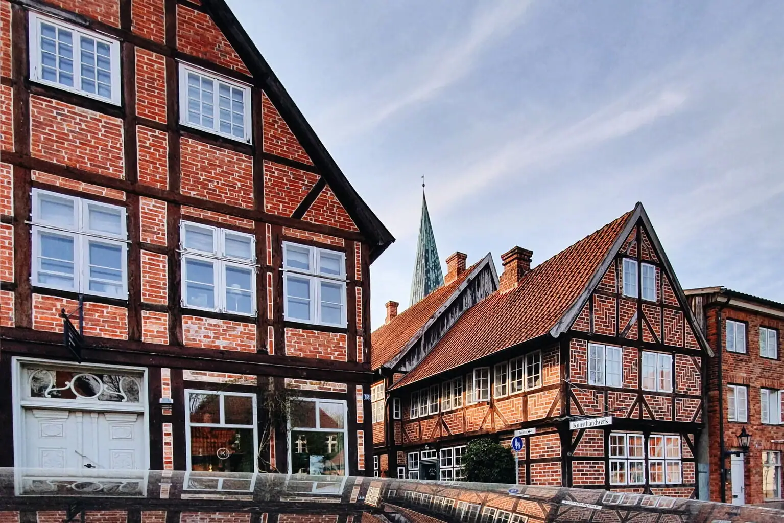 Altstatdt Grömitz Spiegeling van een gebouw in een plas